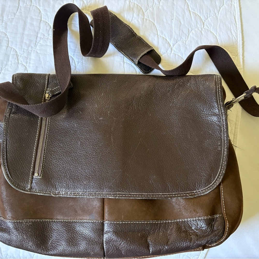 Pelle Studio Brown Leather Men's Messenger Bag